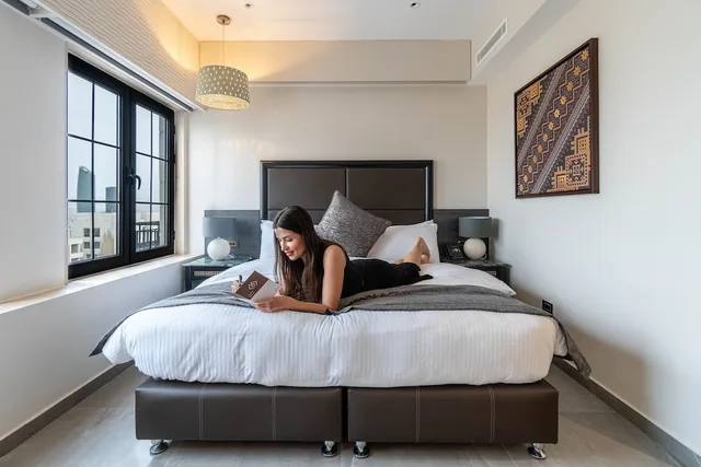 غرفة سوبيريور بسرير كينج، Ambassador Hotel 2/3