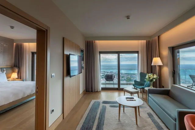 Luxury, Suite, King Bed, Panoramic Sea View, 2 Sofa, Hot Tub, Radisson Blu Hotel Trabzon 3/6