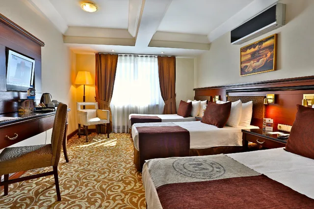 Room, Triple, 3 Beds, Mosaic Hotel 2/2