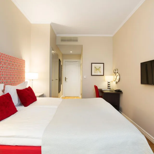 غرفة سوبيريور بسرير مزدوج أو سريرين منفصلين، Elite Hotel Adlon 4/10