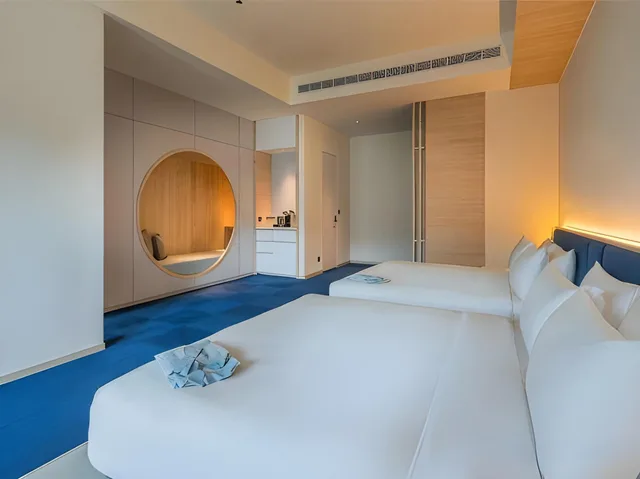 Skyline, 2 King Beds, 2 Queen Beds, Mountain View، The Archipelago 1/1