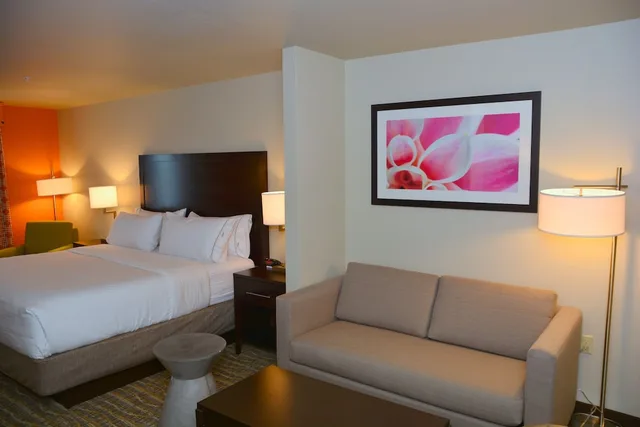 Suite, King Bed, Sofa, Holiday Inn Express & Suites Houston Nw - Tomball Area 3/9