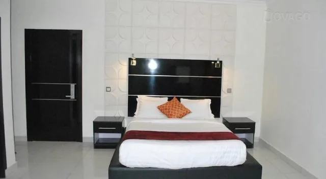 غرفة قياسية بسرير كينج بإطلالة على المسبح، Hotel Villa Picasso 2/10
