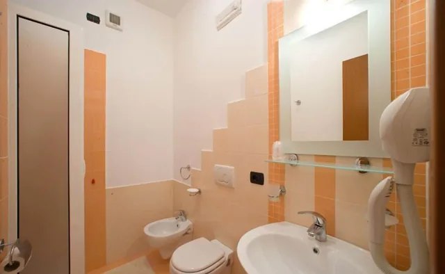 غرفة ثلاثية بثلاثة أسرّة، Pendola Casa 2/2