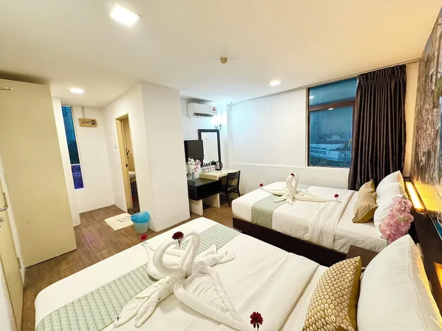 Premium, Family, 2 Queen Beds, Kl Tower View، Swiss Hotel 3/7