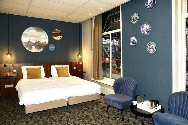 Room, Twin Beds, City View, Hotel de Koophandel 1/2
