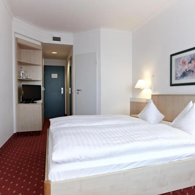 غرفة بسرير مزدوج، InterCityHotel Schwerin 1/10