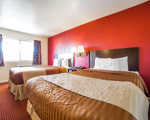 غرفة بسريرين كوين، Rodeway Inn At Lake Powell 1/4
