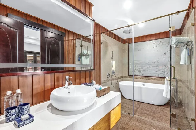Big, Suite, King Bed، Wafaifo Resort Hoi An 4/6