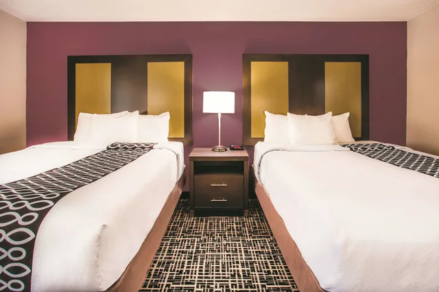 غرفة بسريرين كوين، La Quinta Inn & Suites by Wyndham Cincinnati NE - Mason 1/4