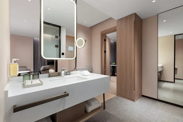 1 Bedroom, Kids Suite, Theme, King Bed، Holiday Inn Hotel & Suites Shanghai Changfeng by IHG 4/4