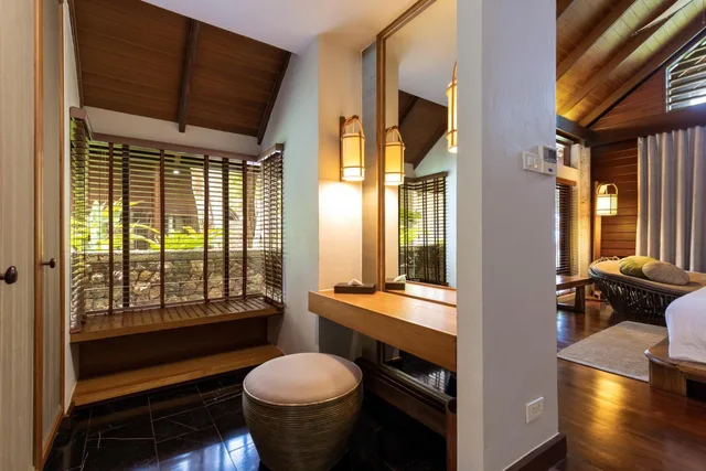 جناح بسرير كوين بإطلالة على البحر مع أريكة، The Tubkaak Krabi Boutique Resort 2/2
