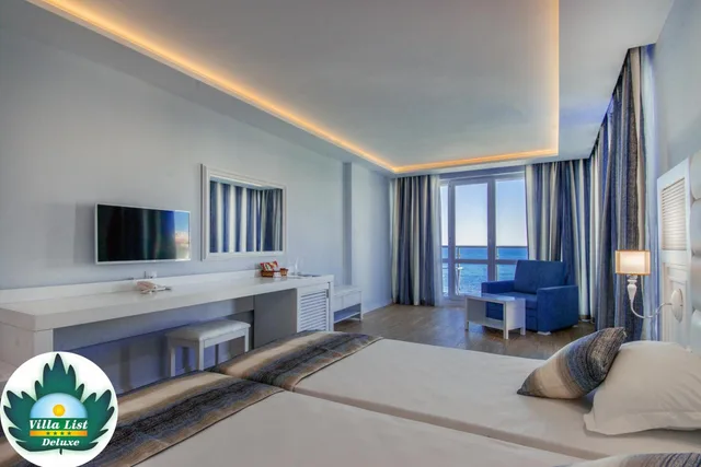غرفة ديلوكس بسرير مزدوج بإطلالة على البحر، Villa List 2/6