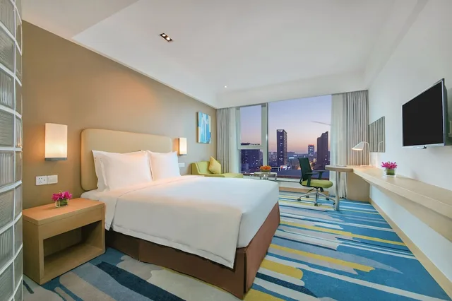 Standard, Queen Bed, HOLIDAY INN EXPRESS HANGZHOU GONGSHU 1/5
