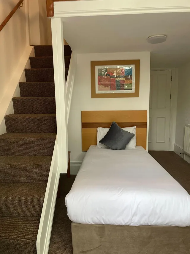 دوبلكس، Pembridge Palace Hotel 1/8