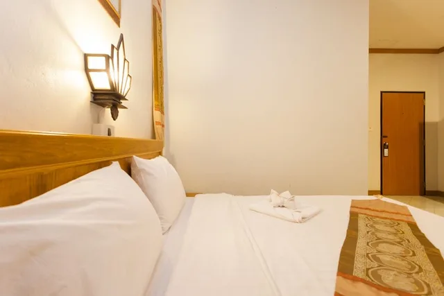 Budget, Double Bed, No Balcony, Ground Floor، The Little Moon Residence 3/3
