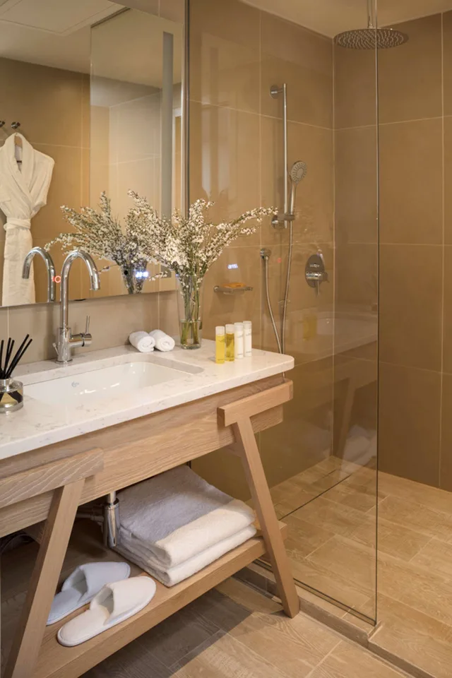 Room, King Bed, Hyatt Regency Chantilly 2/2