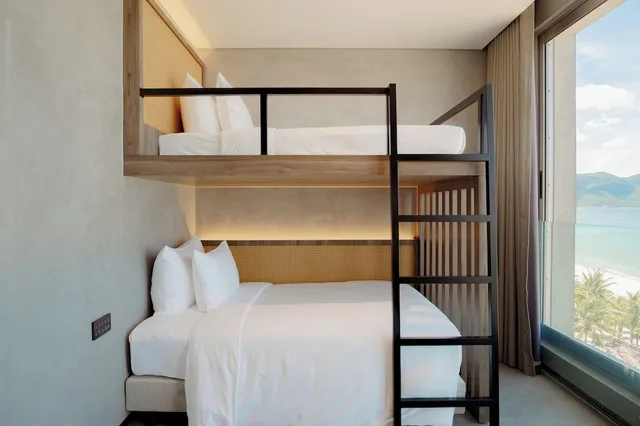 2 Bedrooms, Apartment, King Bed, Bunk Bed, Ocean Front, Sofa, Bathtub، M Hotel Danang 4/6