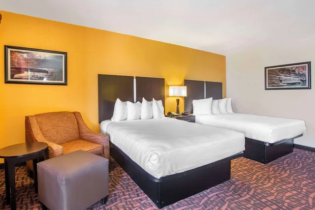 Standard, 2 Queen Beds, Best Western Arizonian Inn 1/4