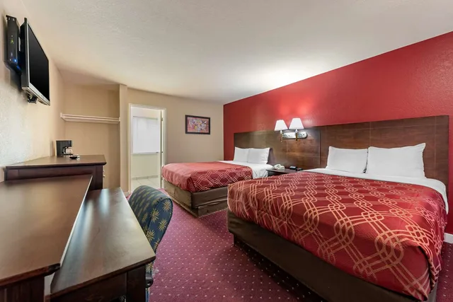 غرفة بسريرين كوين، Hotel Bay Breeze 5/9