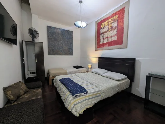 غرفة سيغنتشر ثلاثية بسرير بطابقين وسرير كوين، Albergue Verde 1/4