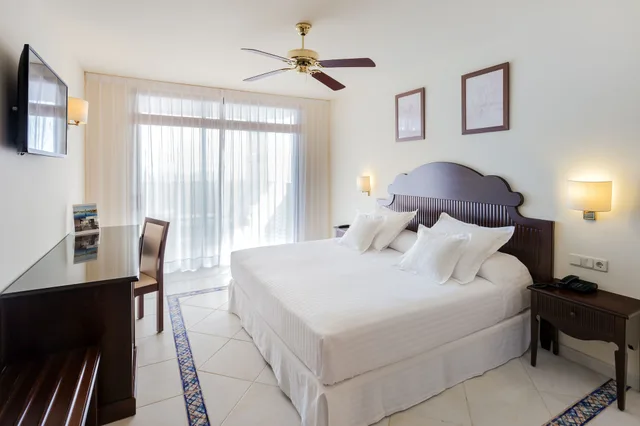 غرفة عائلية بسرير كينج، Occidental Jandia Playa 4/7