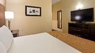 غرفة، Best Western Plus Plaza by the Green 4/10