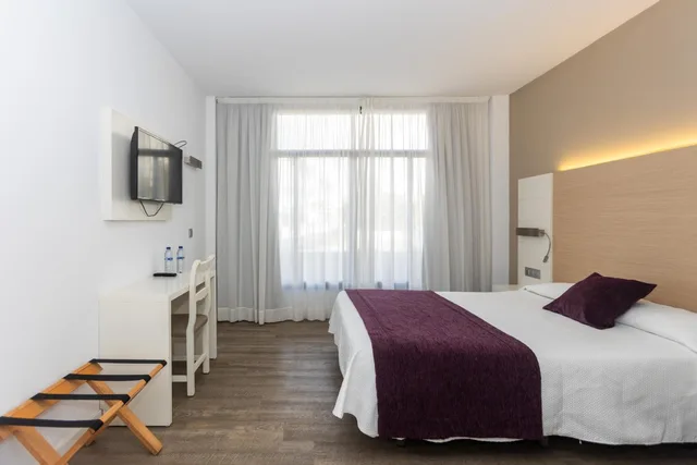 Room, Double Bed, No Balcony, Annex, Hotel Mariant 3/9