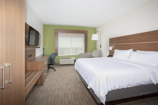 غرفة قياسية بسرير كينج، Holiday Inn Express & Suites Goodland I-70 2/4