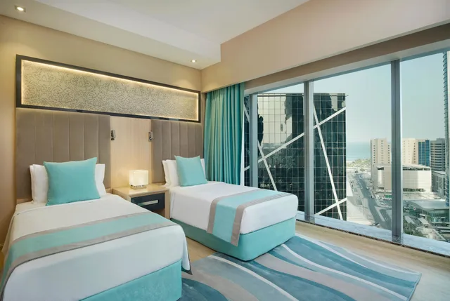 شقة بسرير كينج وسريرين منفصلين بإطلالة على المدينة بغرفتي نوم، Wyndham Doha West Bay 1/6