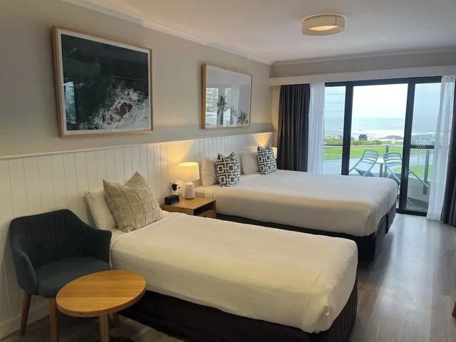غرفة ديلوكس بسرير كينج بإطلالة على البحر، Ibis Styles Port Macquarie 3/6
