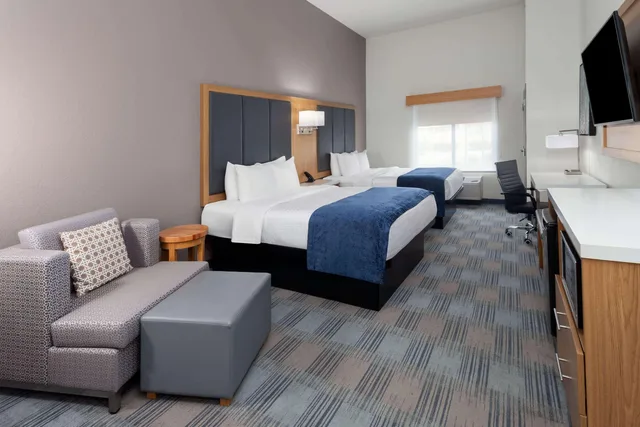 غرفة رباعية لذوي الإعاقة، La Quinta Inn & Suites by Wyndham Coralville Iowa City 3/5