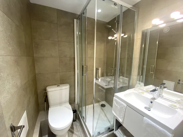 Room, Twin Beds, De Bordeaux 3/4