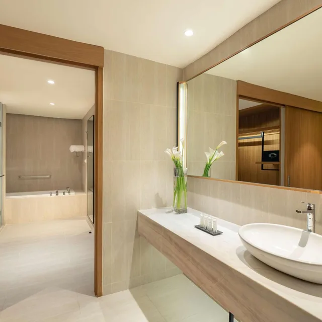 Executive, Suite, Golf Course View، Radisson Golf And Convention Center Batam 3/3