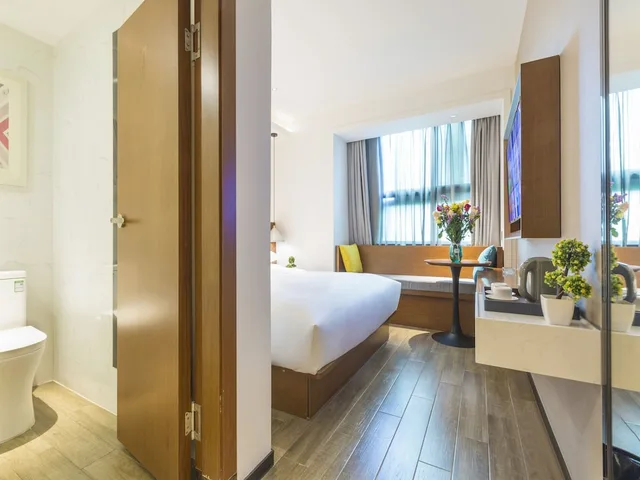 Superior, Queen Bed, City View, Light Housekeeping، Borrman Hotel (Guangzhou South Hospital Meihuayuan Metro Station) 8/8