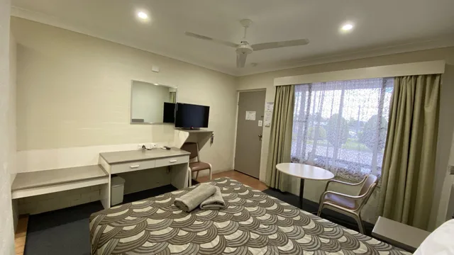 غرفة قياسية بسرير كوين، Sapphire City Motor Inn Inverell 9/10