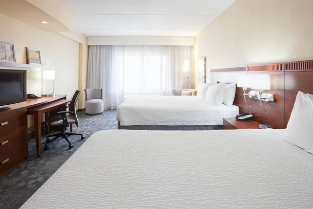 غرفة بسريرين كوين، Courtyard by Marriott Minneapolis Maple Grove/Arbor Lakes 2/10