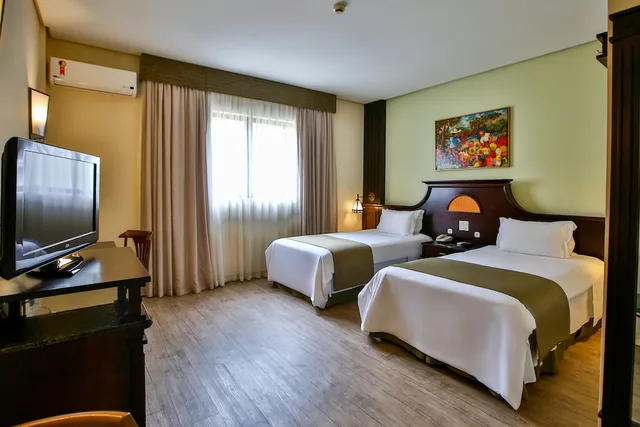 Superior, Twin Beds, Transamerica Executive Curitiba Batel 4/9