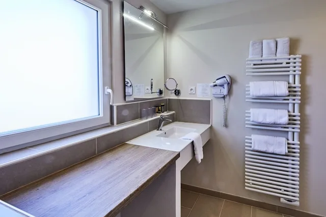 فيلا كومفورت بسرير كينج وسرير فردي بإطلالة على البحر، Les Villas D Arromanches 3/3
