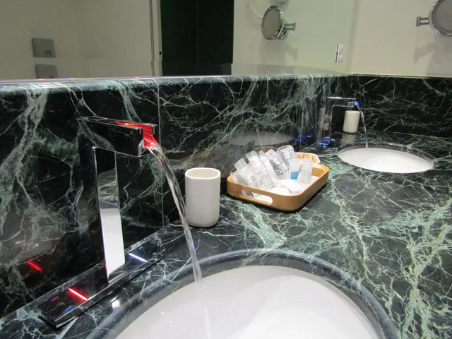 جناح بشرفة، Hotel Marechiaro 4/5