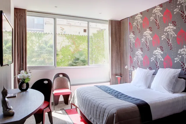 غرفة سوبيريور بسرير كوين بإطلالة على الحديقة، Best Western Premier Patio Des Artistes 3/10