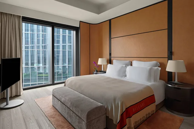 جناح ديلوكس بسرير كينج بإطلالة على النهر بغرفة نوم واحدة، The Bulgari Hotel Beijing 3/5