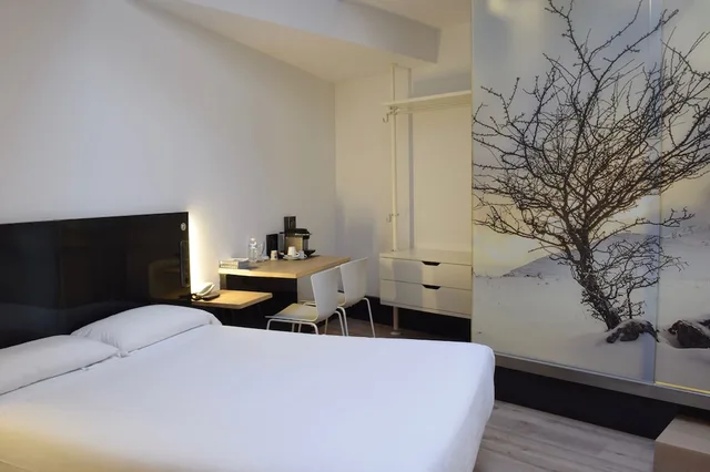 Room, Double Bed, Hotel Zerupe 2/10