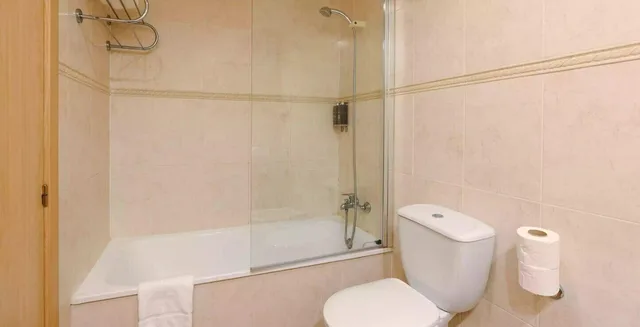 غرفة كومفورت رباعية بشرفة، Luna Club Yoga & Spa Hotel 4/4