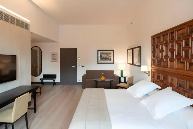 غرفة قياسية، Parador de Leon 1/2