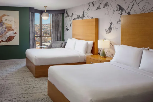 Room, Double Bed, Accessible, Whitney Peak Hotel Reno, Tapestry Collection by Hilton 2/4