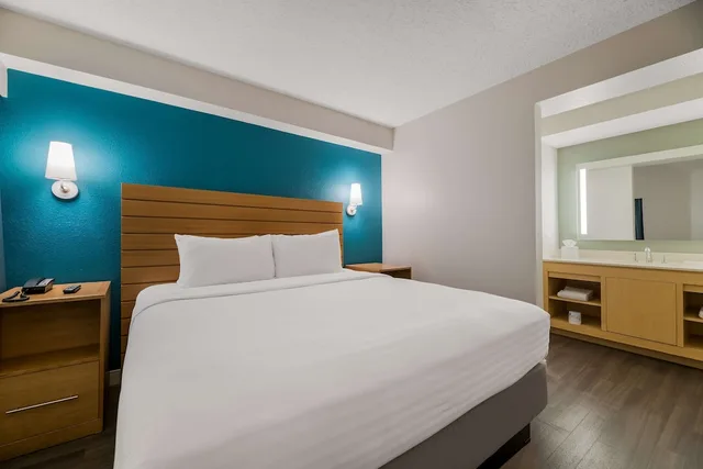 جناح بسرير كينج وسريرين مزدوجين بغرفتي نوم، Sonesta ES Suites Orlando International Drive 2/8