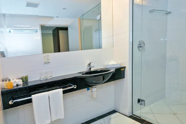 Superior, Single, 2 King Beds، Millennium Hotel New Plymouth Waterfront 3/3