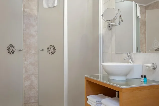 Connecting, Family, Marmara Hotel 3/3