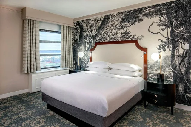 جناح رئاسي بسريرين كينج بغرفتي نوم، PEORIA MARRIOTT PERE MARQUETTE 1/3